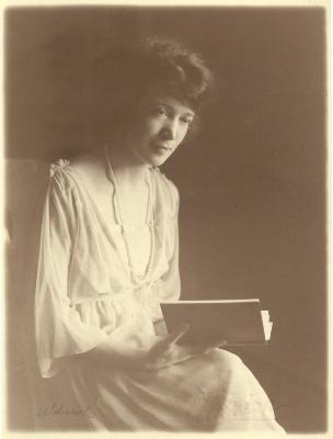 Elizabeth Ivey Brubeck holding book