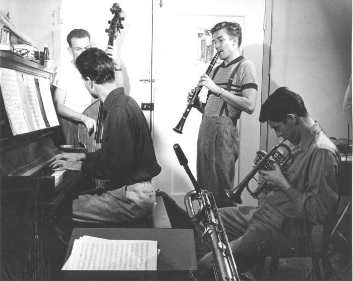 Dave Brubeck; Ron Crotty on bass, Bill Smith on clarinet, and Dick Collins on trumpet in rehearsal (San Francisco, California