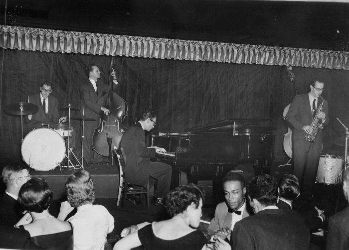 Dave Brubeck, Paul Desmond, Bob Bates, Joe Dodge (Birdland, New York City, New York)