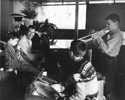 Dave Brubeck playing "music" with sons: Darius Brubeck (trumpet); Michael Brubeck (drums); Chris Brubeck (toy clarinet) #1