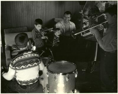 Dave Brubeck playing "music" with sons: Darius Brubeck (trumpet); Michael Brubeck (drums); Chris Brubeck (toy clarinet); Dan Brubeck (piano)