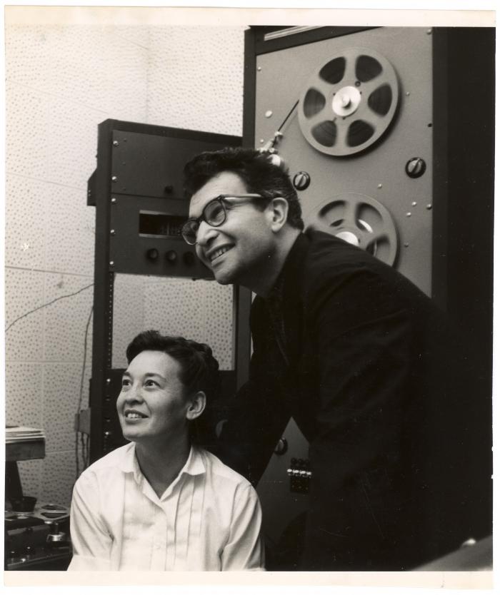 Dave Brubeck, Iola Brubeck in radio studio