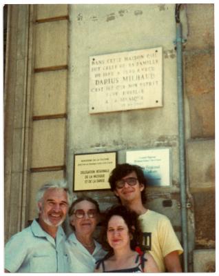 Dave Brubeck, Iola Brubeck, Matthew Brubeck, unidentified woman at Milhaud home (Aix-en-Provence, France)