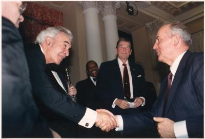 Dave Brubeck, Eugene Wright, Ronald Reagan, Mikhail Gorbachev (Spaso House, Moscow, Russia)