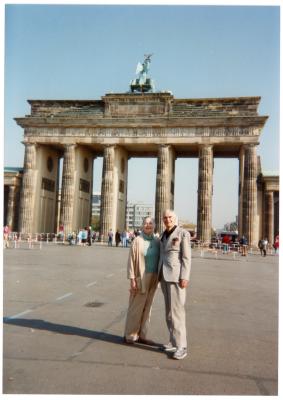 Dave Brubeck, Iola Brubeck #2 (Brandenburg Gate, Berlin, Germany)